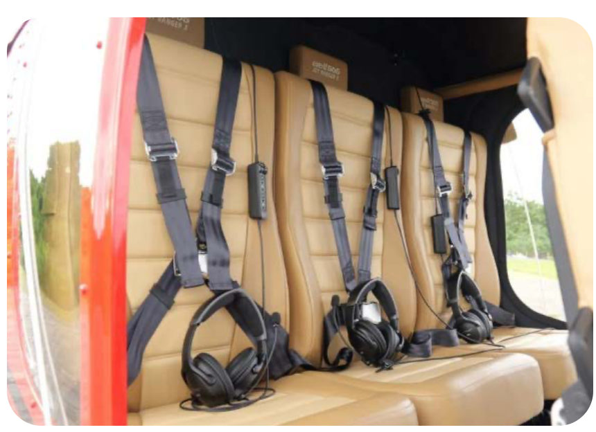 Bell 505 cabin seating with headsets